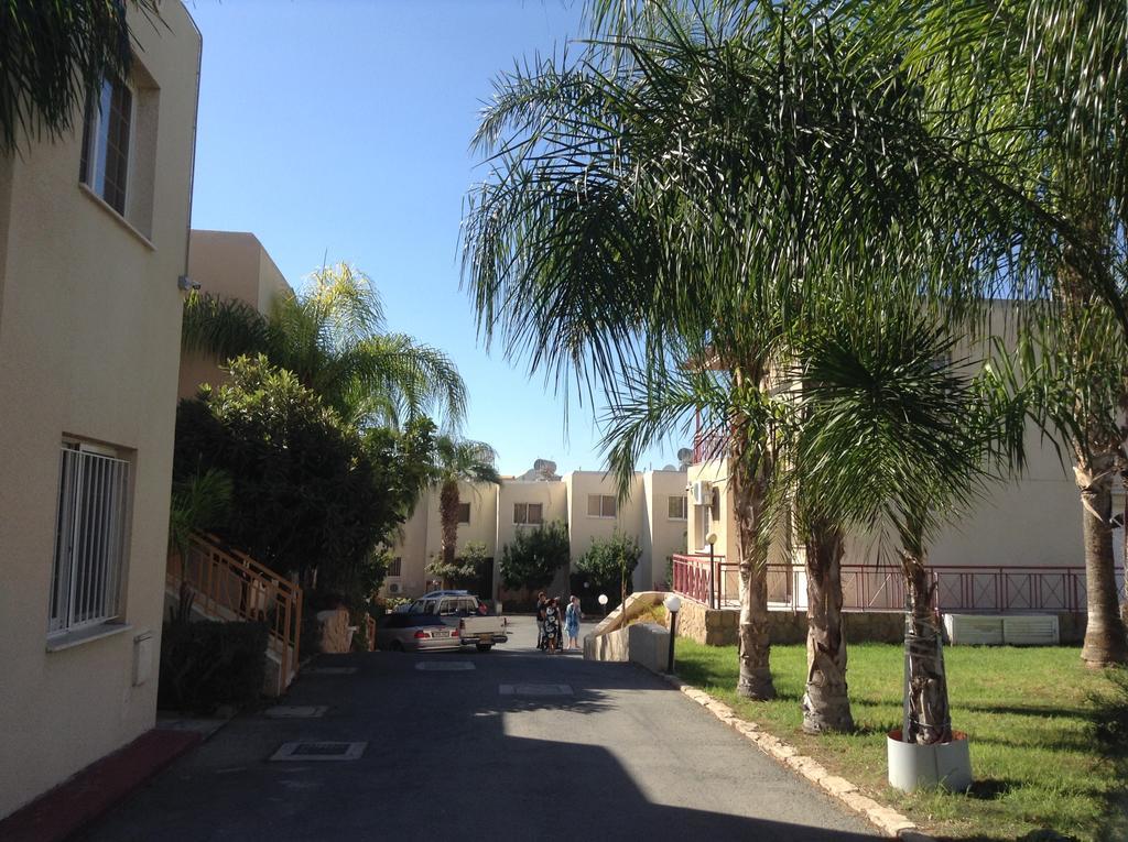 레메소스 Santa Barbara Complex 아파트 외부 사진
