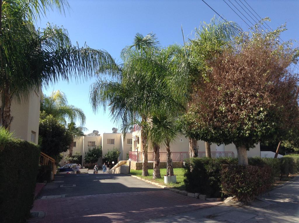 레메소스 Santa Barbara Complex 아파트 외부 사진
