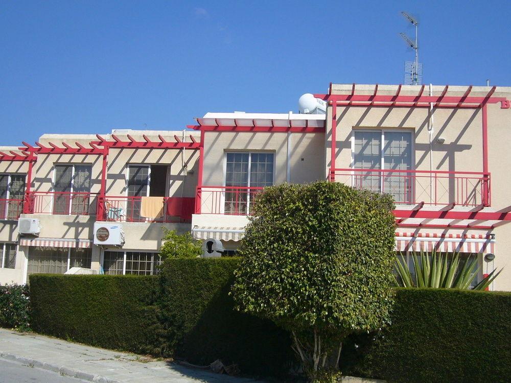레메소스 Santa Barbara Complex 아파트 외부 사진