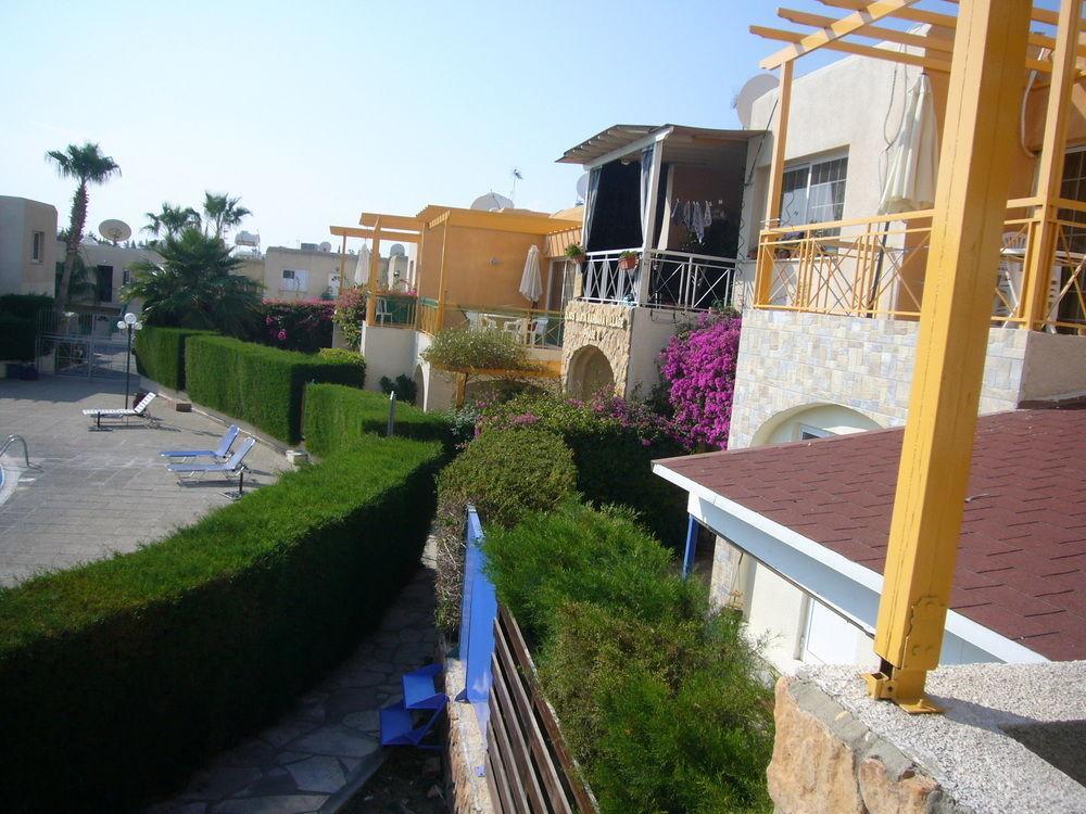 레메소스 Santa Barbara Complex 아파트 외부 사진