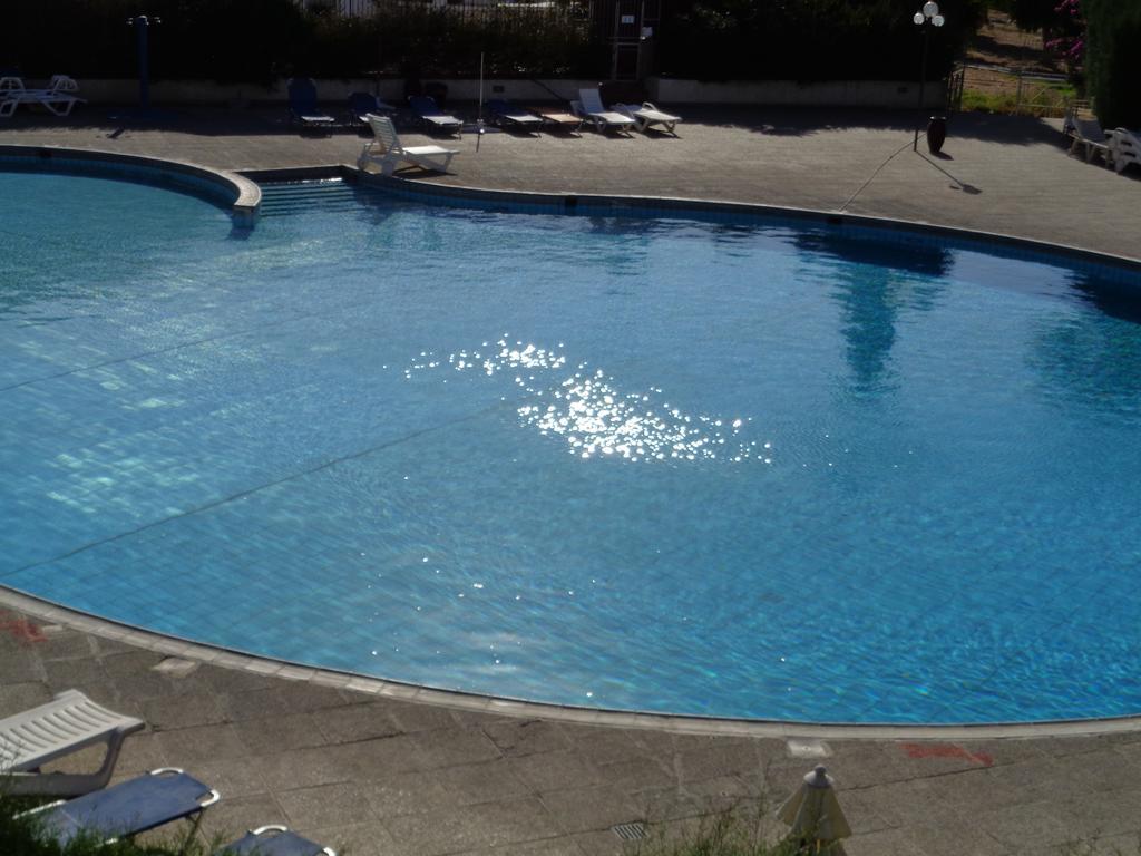 레메소스 Santa Barbara Complex 아파트 외부 사진